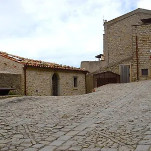 Luna - Aragon Montalbano Elicona